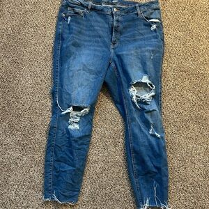 Old Navy Distressed Skinny Jeans in Blue